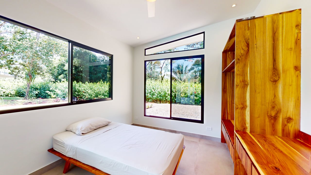 Exquisite Modern Retreat with Ocean and Mountain Views in Ojochal, Costa Rica