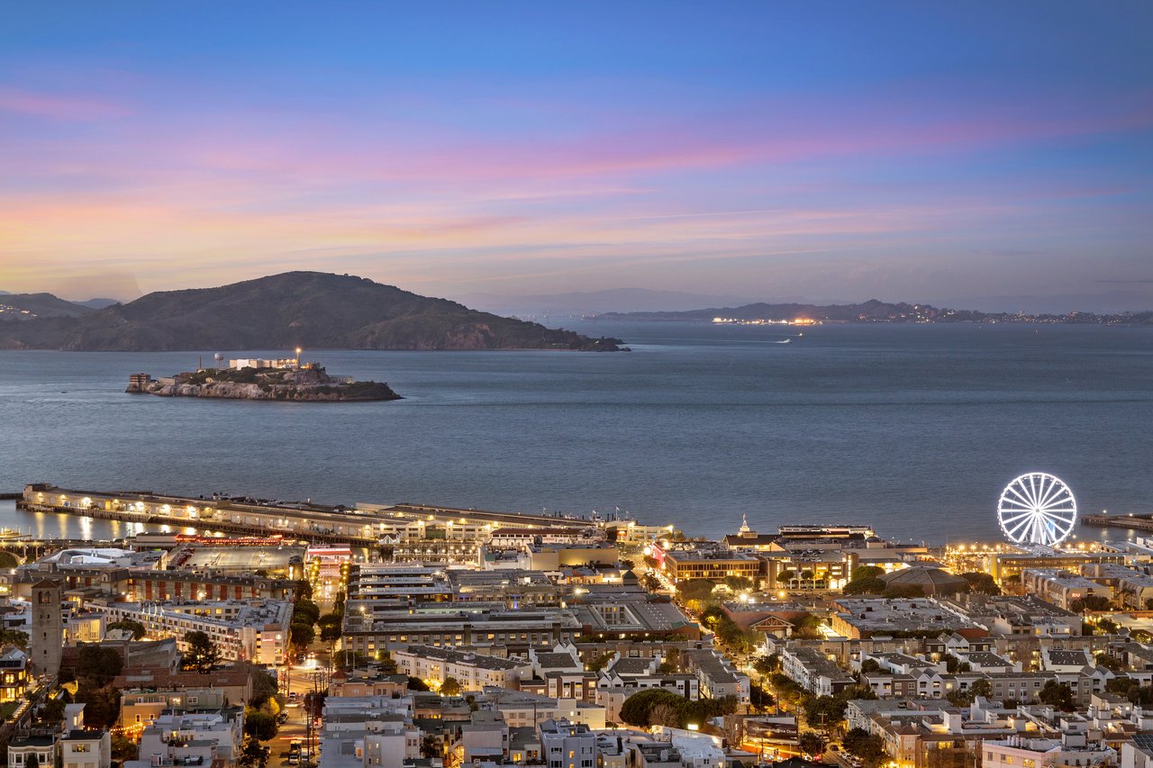 Seize The Bay… at 999 Green