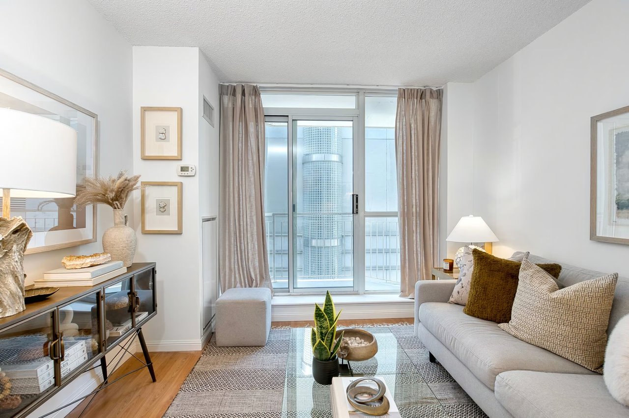 18 Stafford St #610