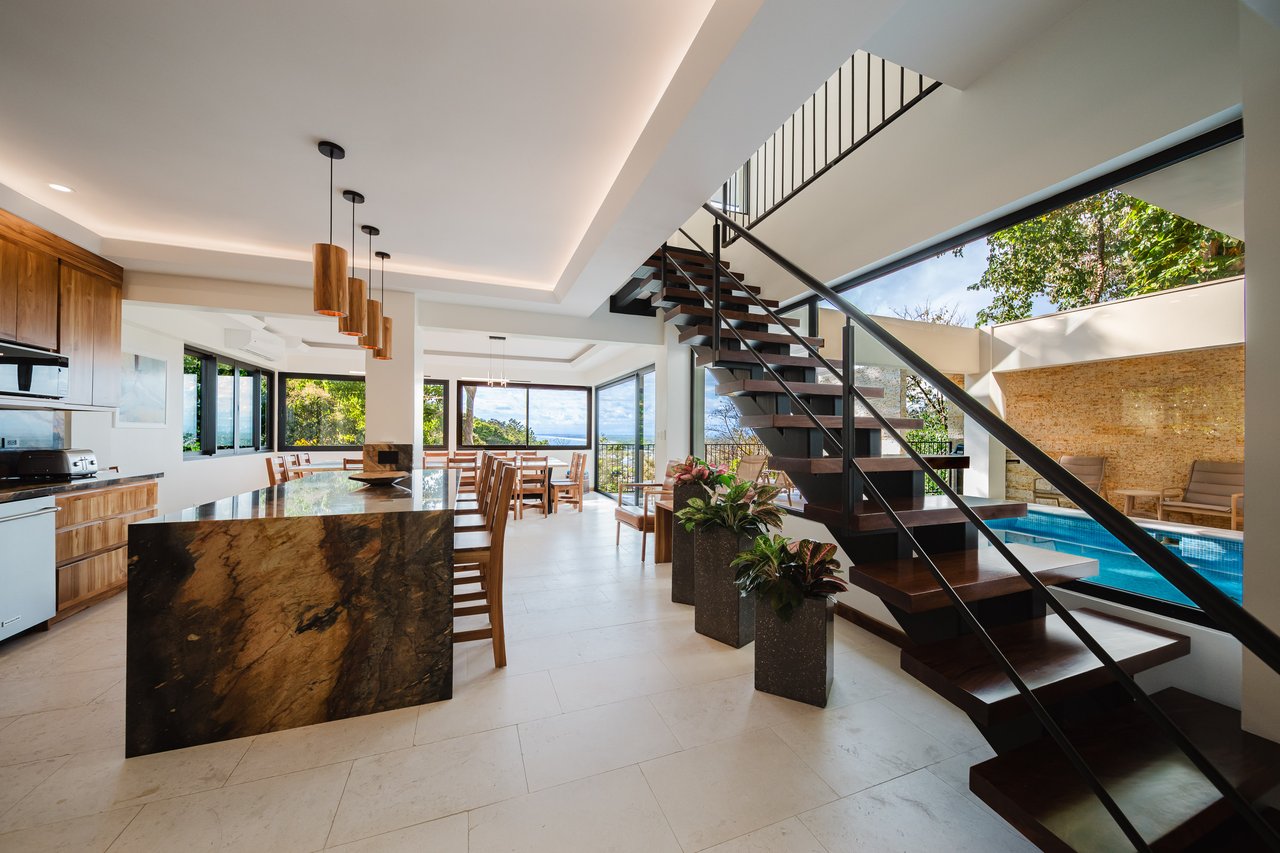Ultra luxury 8 bedroom,8.5 bath ocean view home near Pez Vela marina