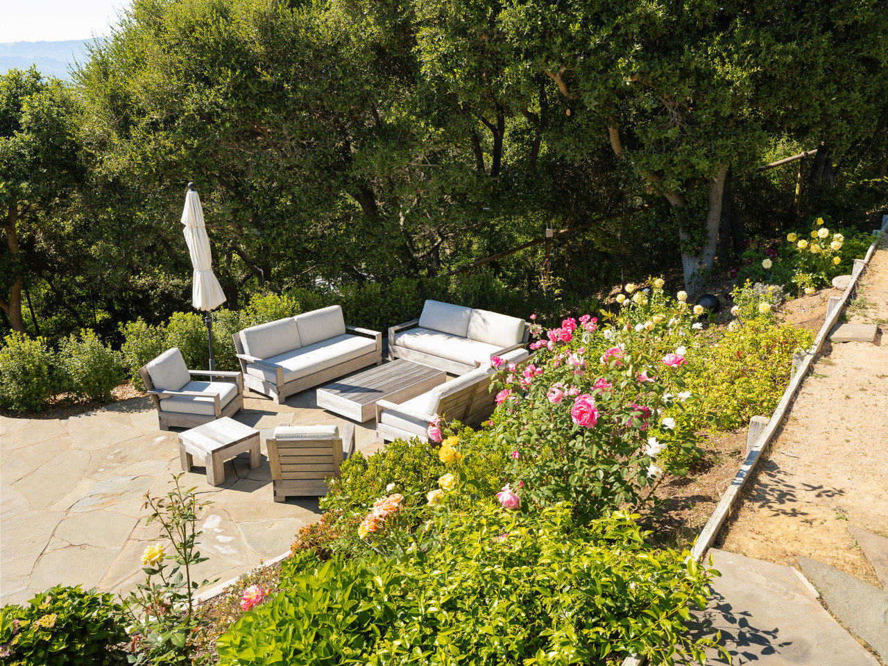 Extraordinary View Residence