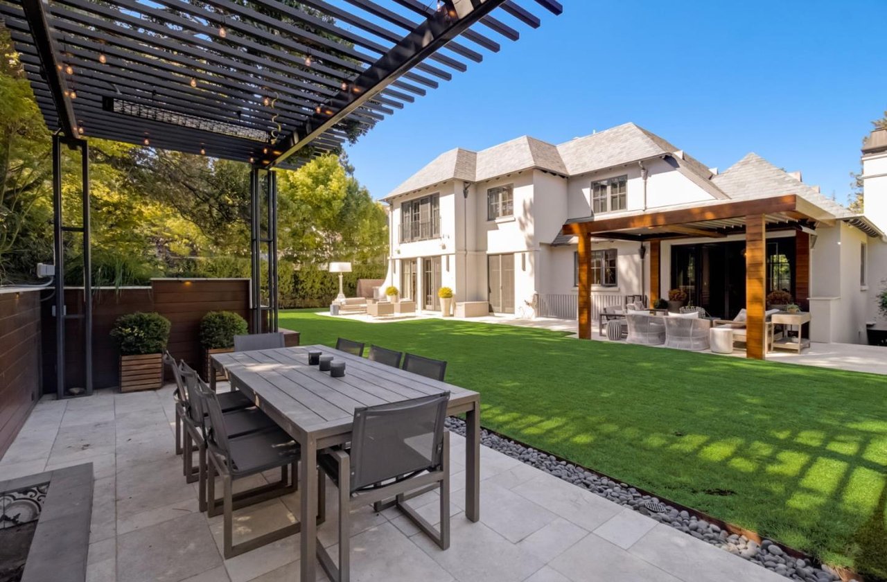 120 Royal Oaks Ct