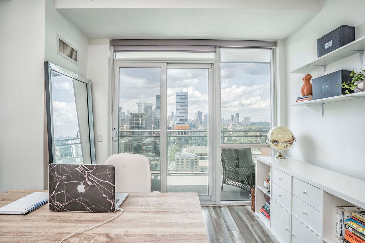 112 George St Unit 2102