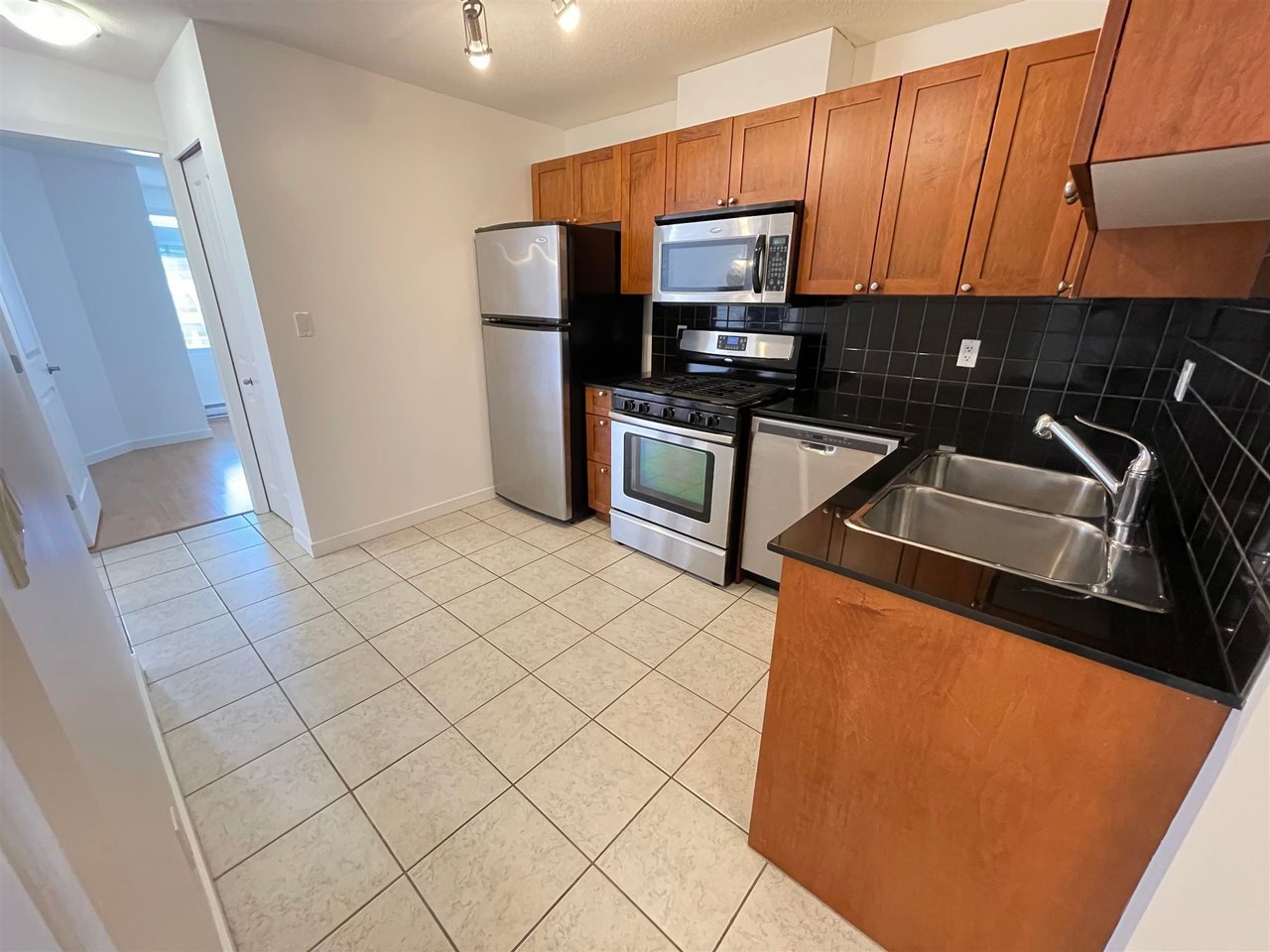 2636 E Hastings St, #208