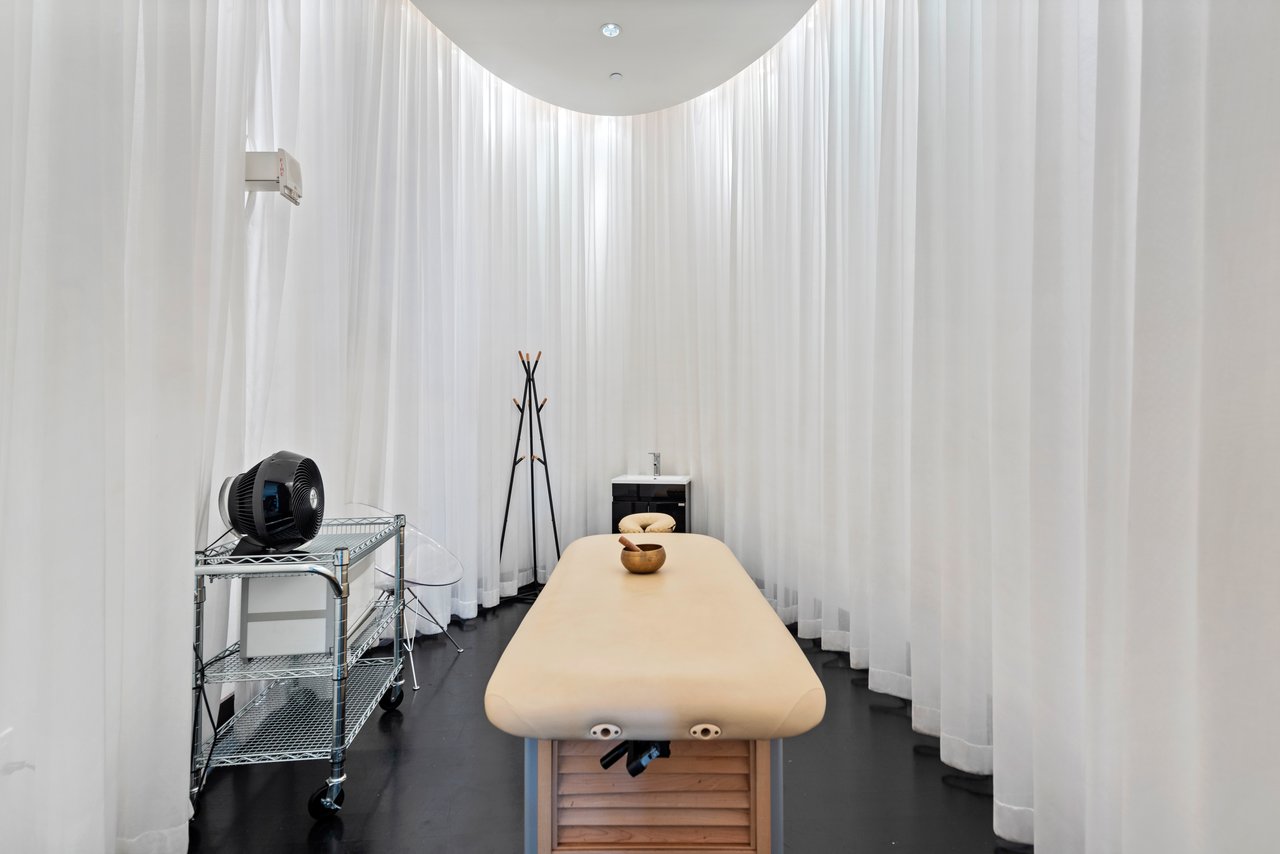 Icon South Beach Unit 906 | South Of Fifth