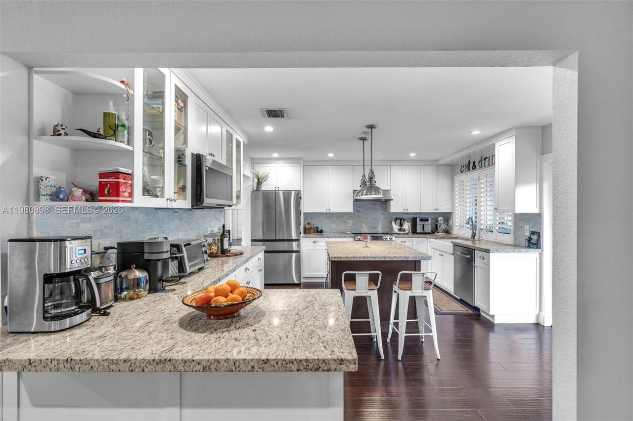 8700-sw-83-court-miami-home-for-sale-kitchen