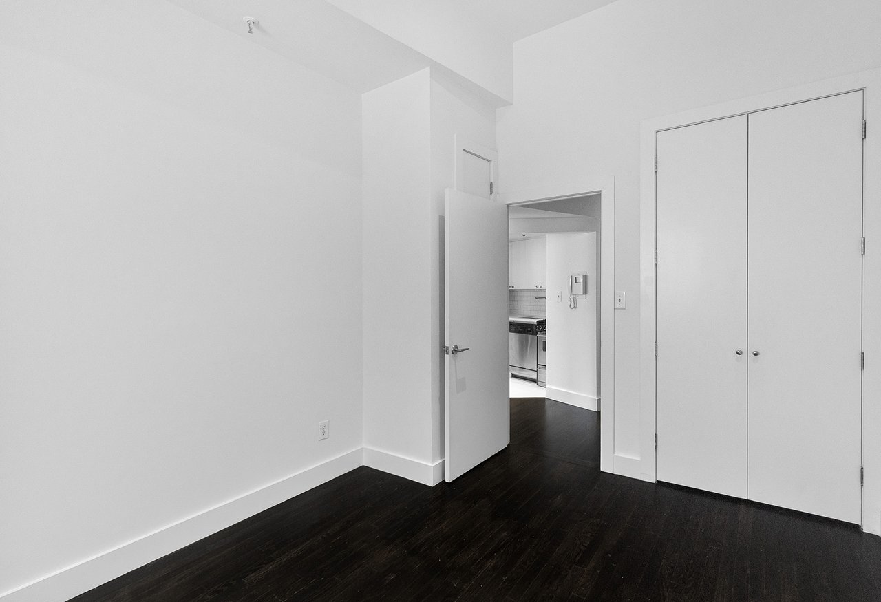 127 4th Avenue