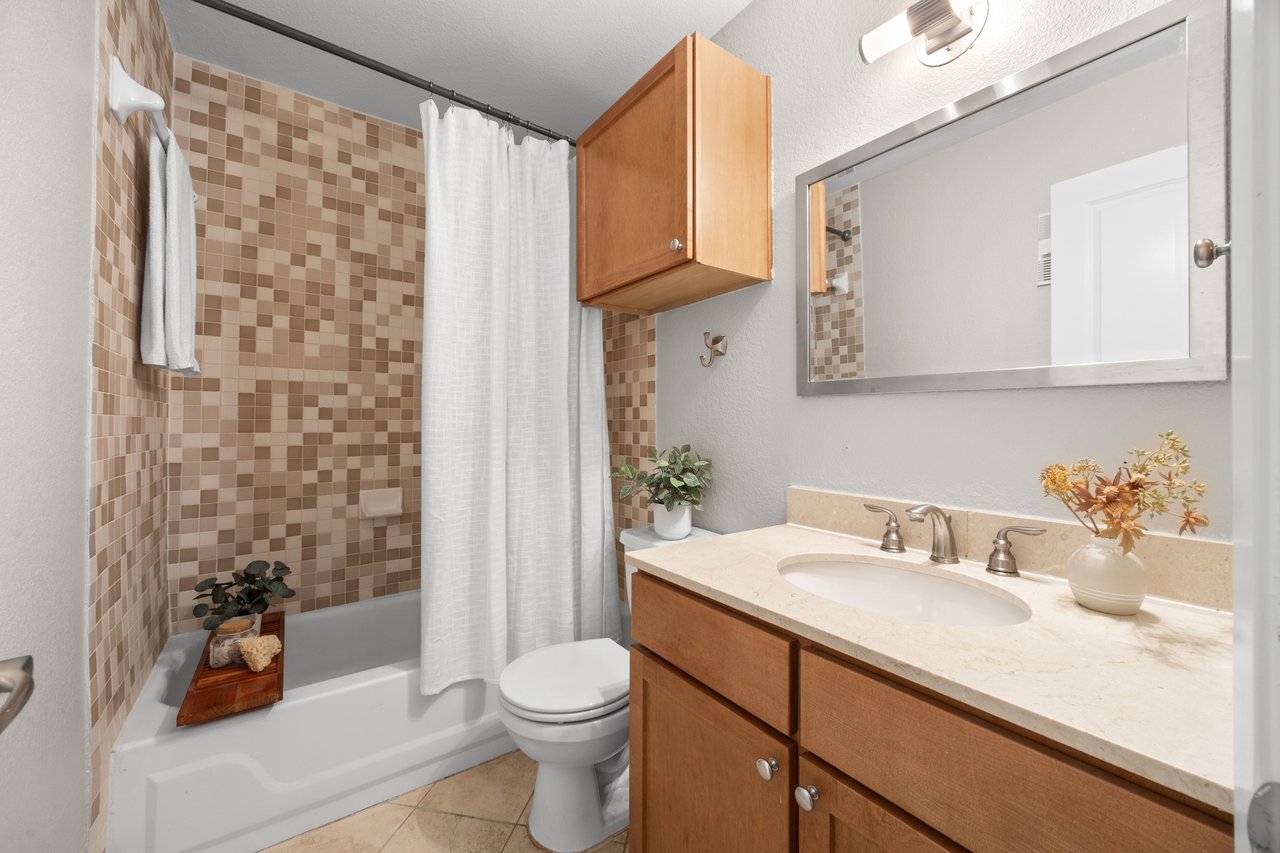 A Top-Floor Retreat in the Heart of 78704 | Two Suites + Fireplace