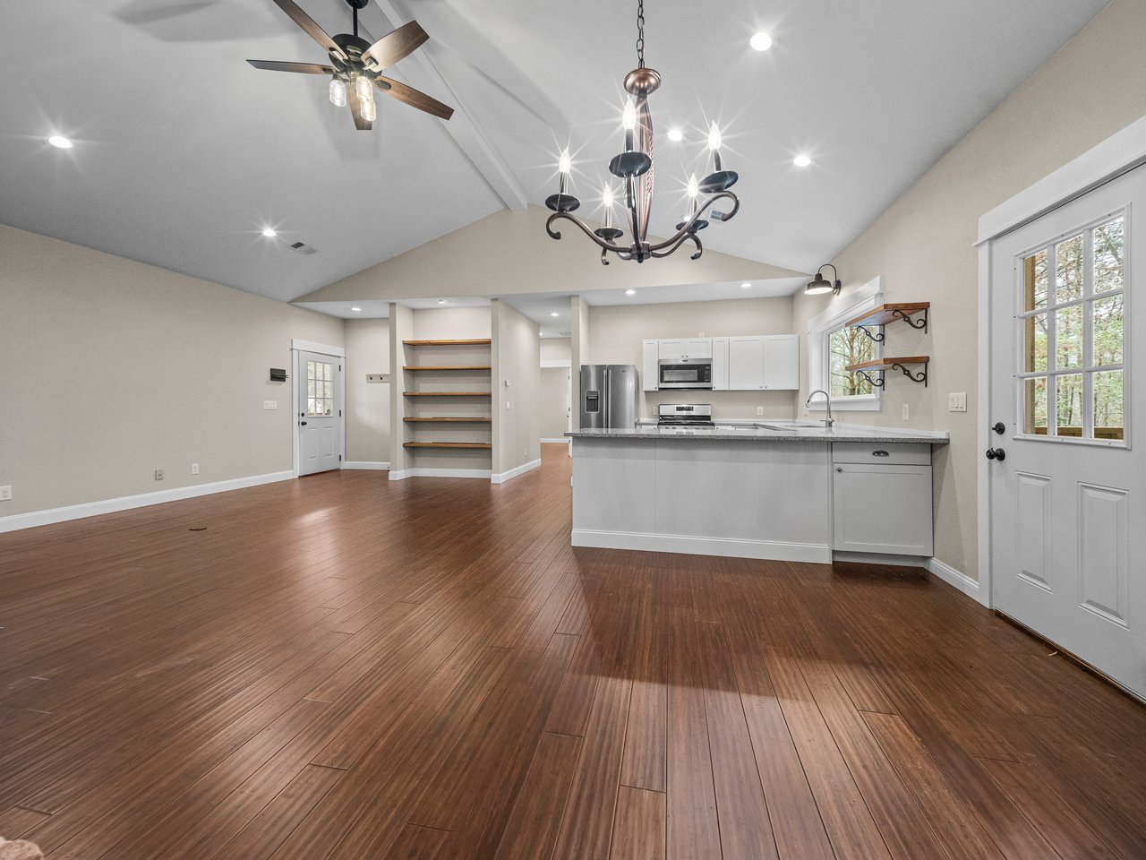 Thunder Mountain Homestead