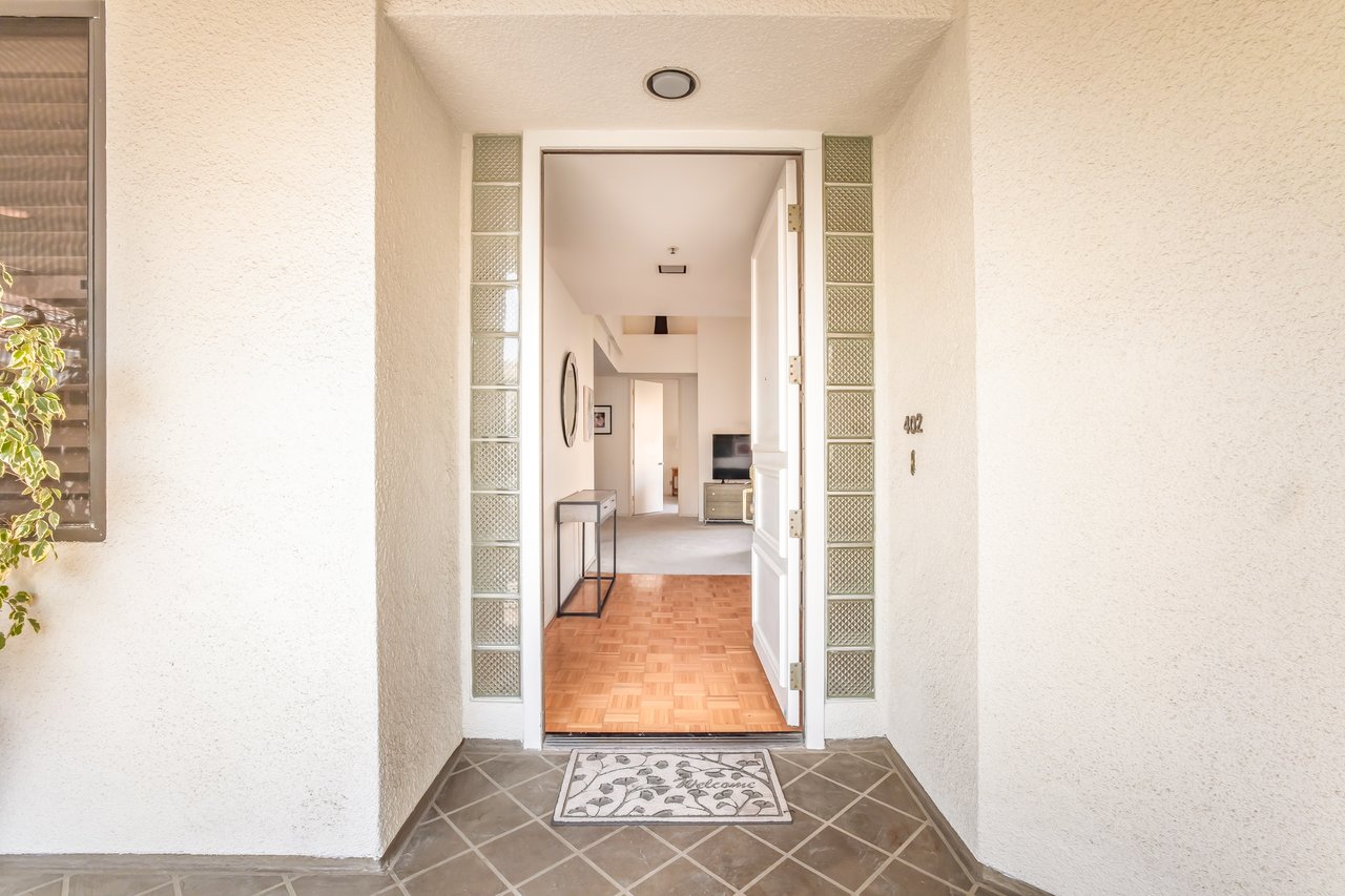 2131 Century Park Ln Unit: 402