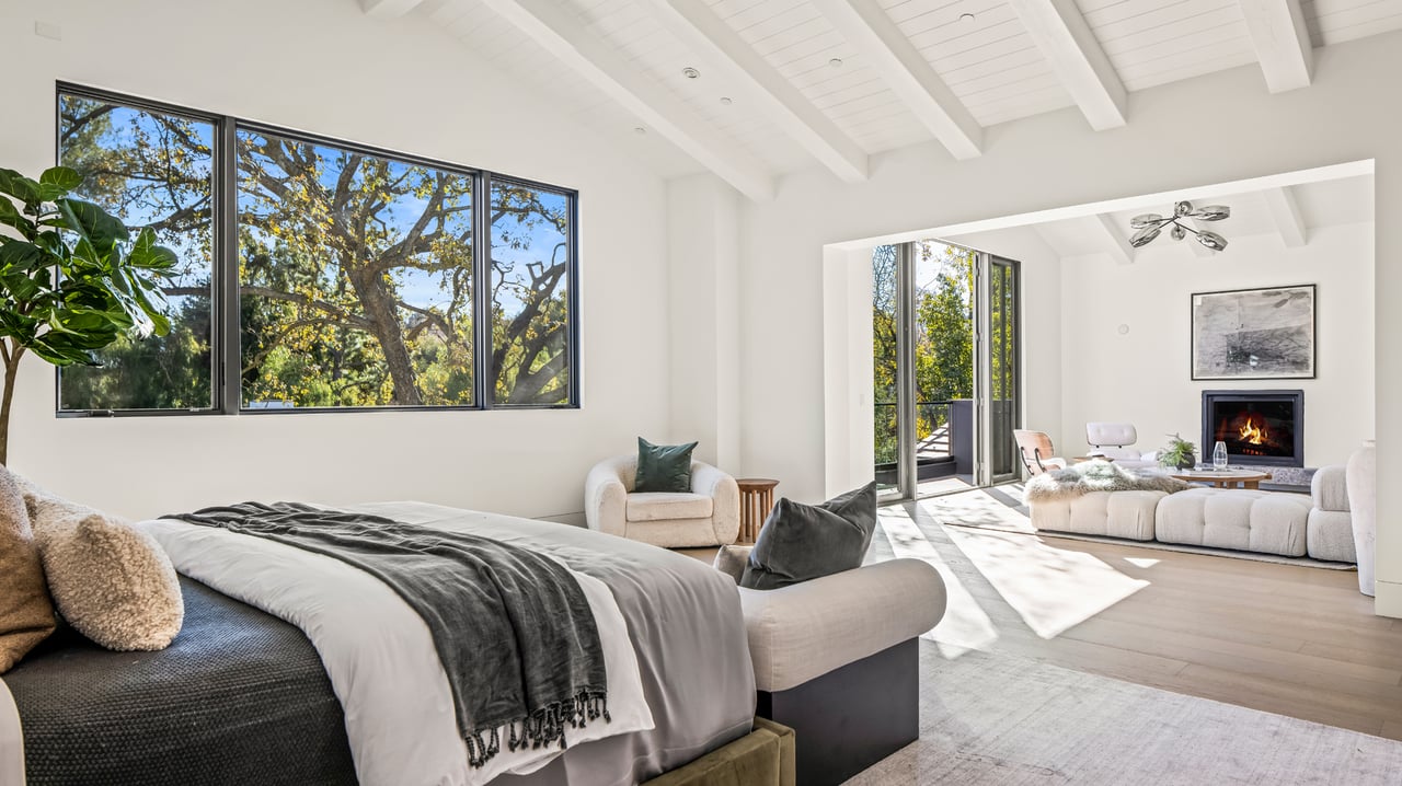  5376 Round Meadow Road, Hidden Hills, CA 91302