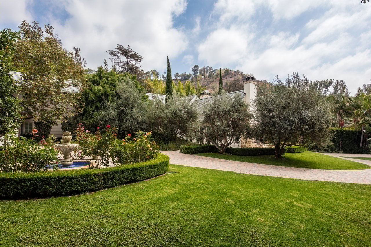 9555 Heather Road, Beverly Hills