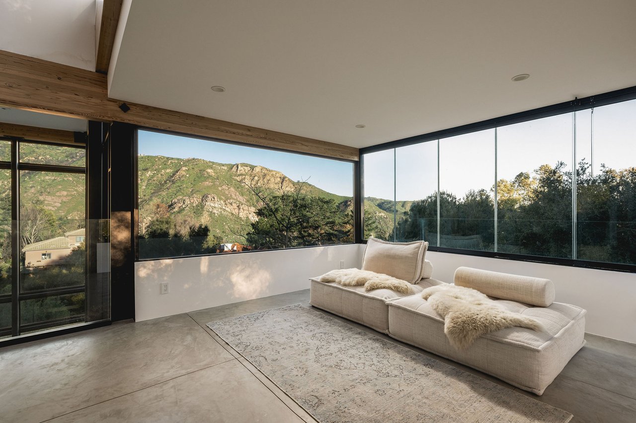 2315 Live Oak Meadows