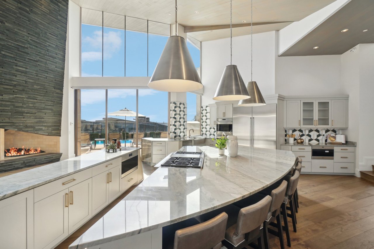 4141 E Canyon Estate Dr