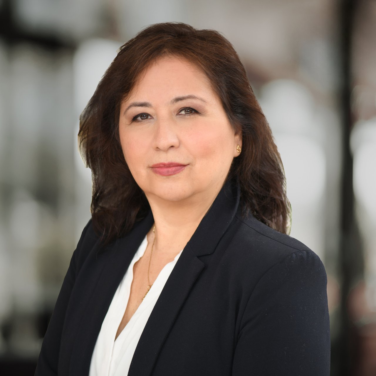 Adjina Dekidjiev New York, NY Real Estate Agent Headshot