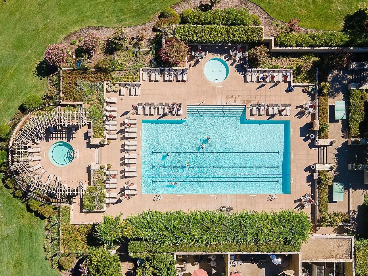 5443 Sur Mer Dr