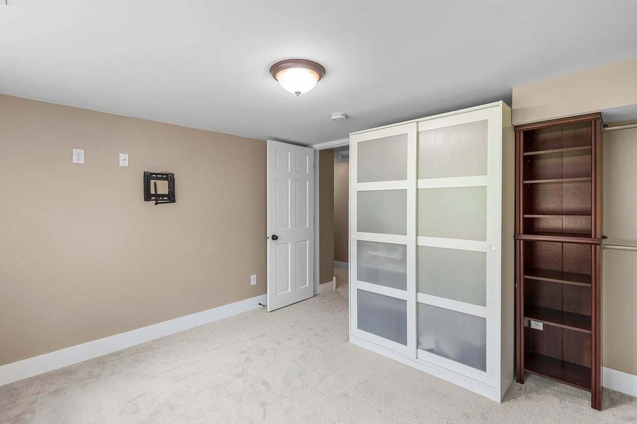 Updated Rambler in the Heart of Minnetonka