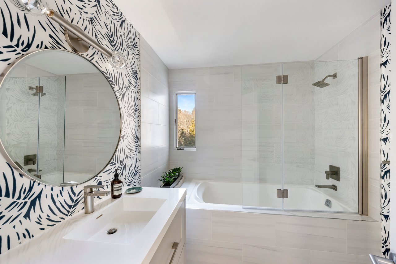 141 Old House Landing Road, East Hampton