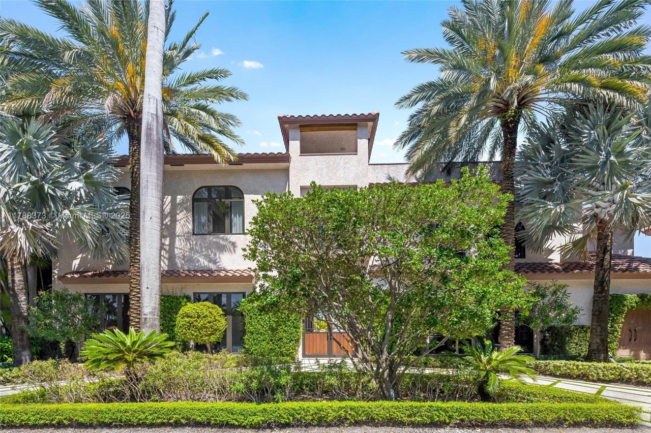 600 Isle Of Palms Dr