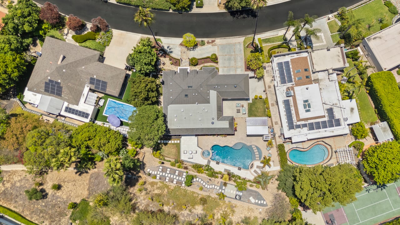 2111 Salt Air Drive