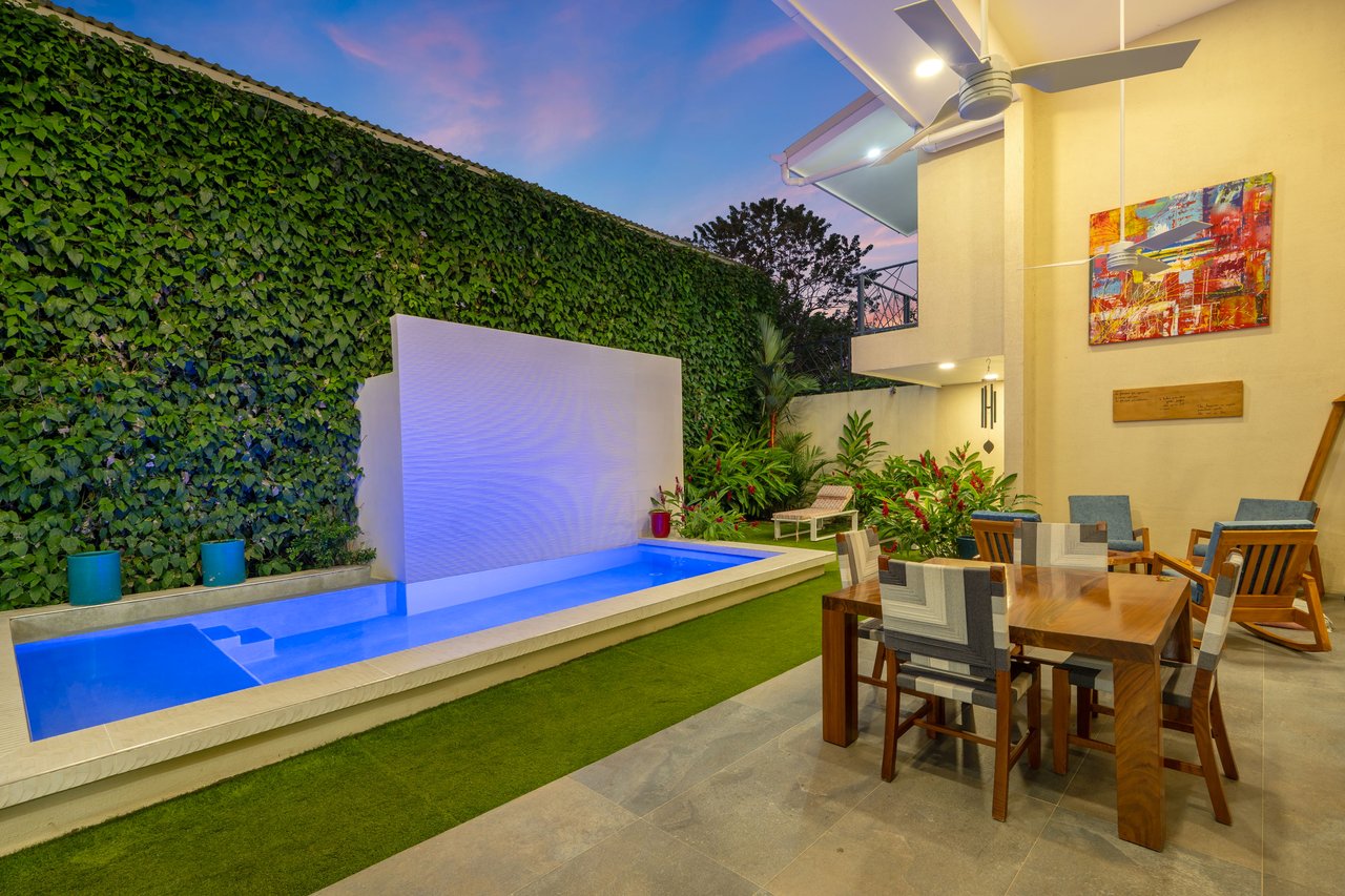 Pierre & Colors | Prime Corner Lot | Turnkey Income Property