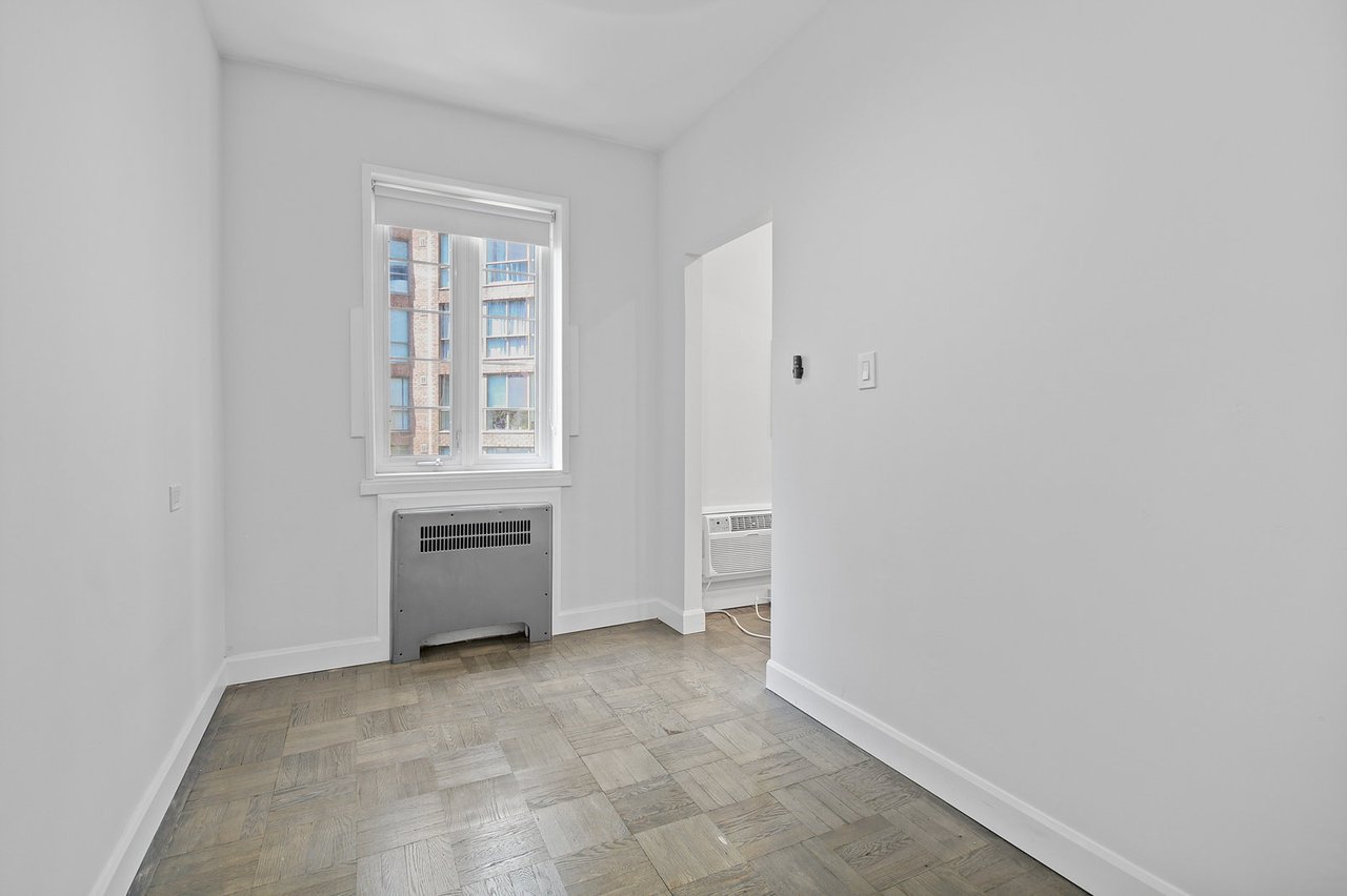  26 St. Joseph Street Unit: 607
