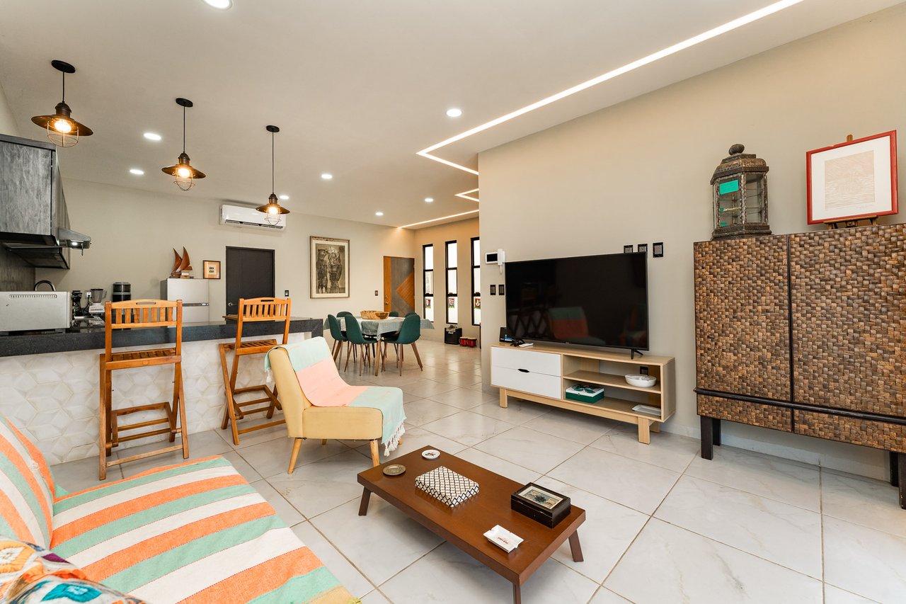 2 Bedroom, Condo, Downtown Condo