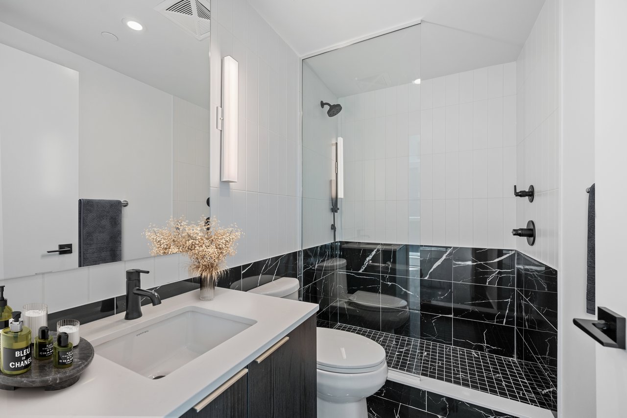 327 King Street W, Toronto C01 Unit: 4304