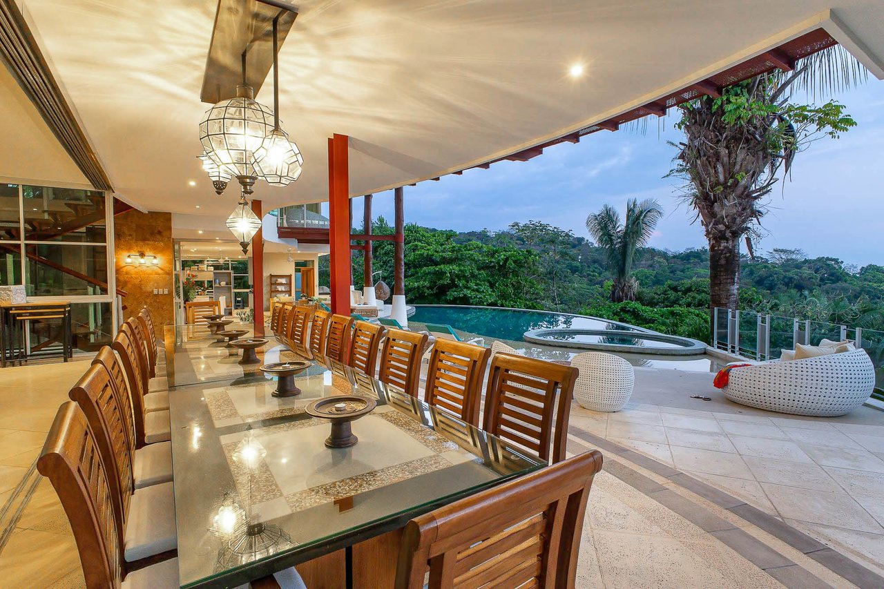 Casa Fantastica Luxury Mountain and Ocean View Villa