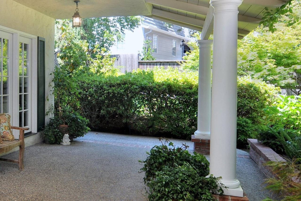 1115 Cascade Drive