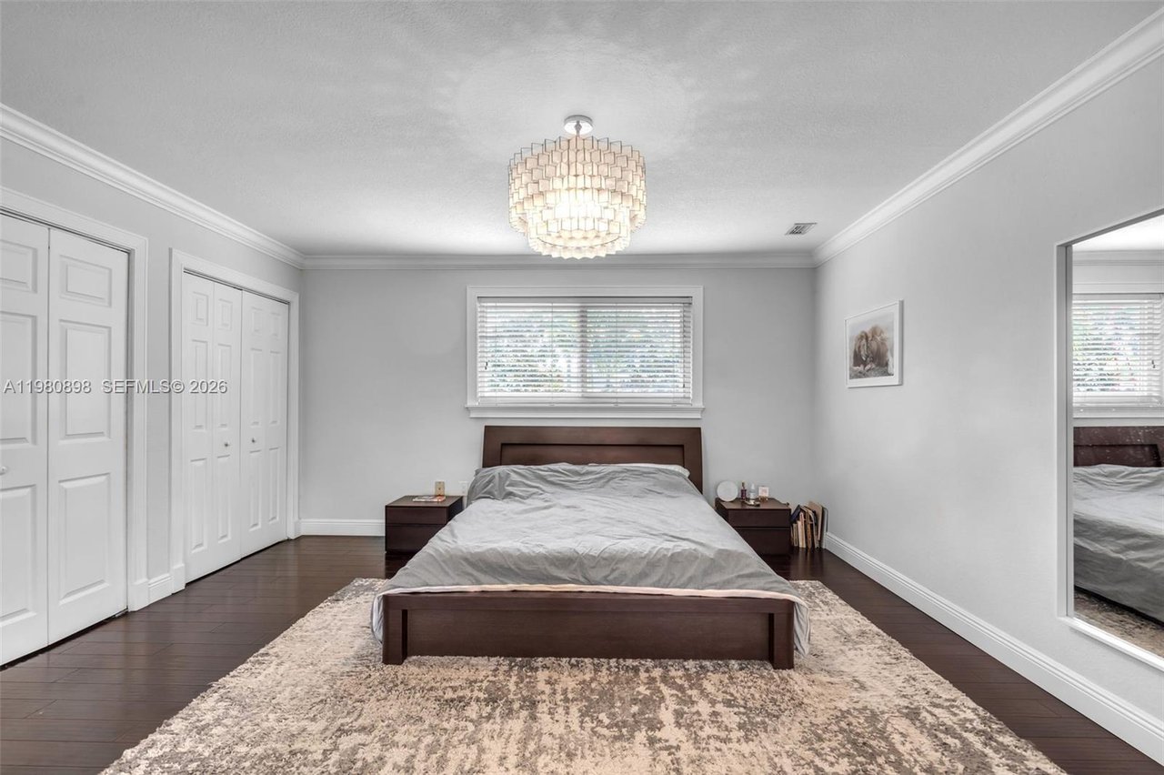 8700-sw-83-court-miami-home-for-sale-bedroom