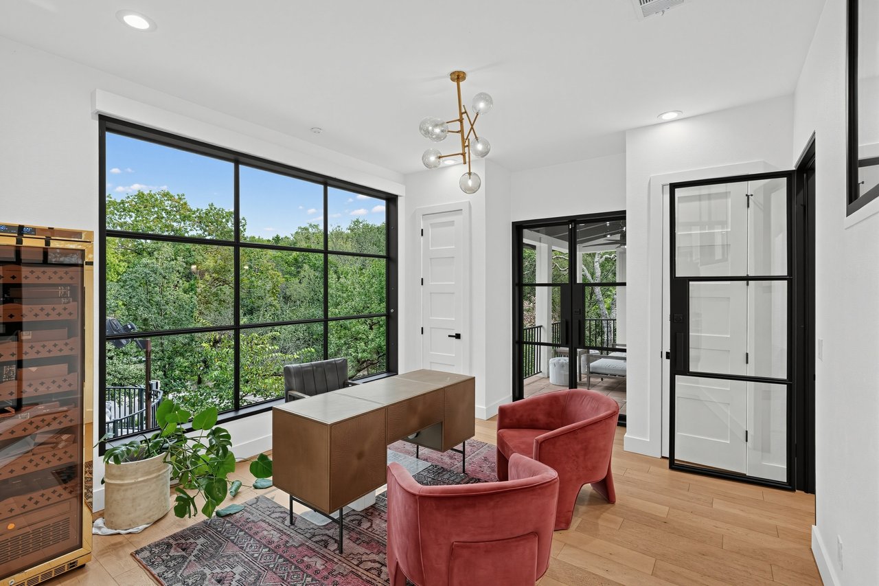 THE CANOPY 3.3 private acres in the heart of West Lake Hills.