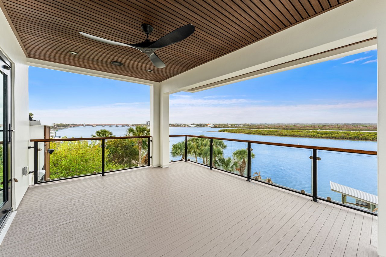 1194 N Peninsula Ave New Smyrna Beach, FL 32169