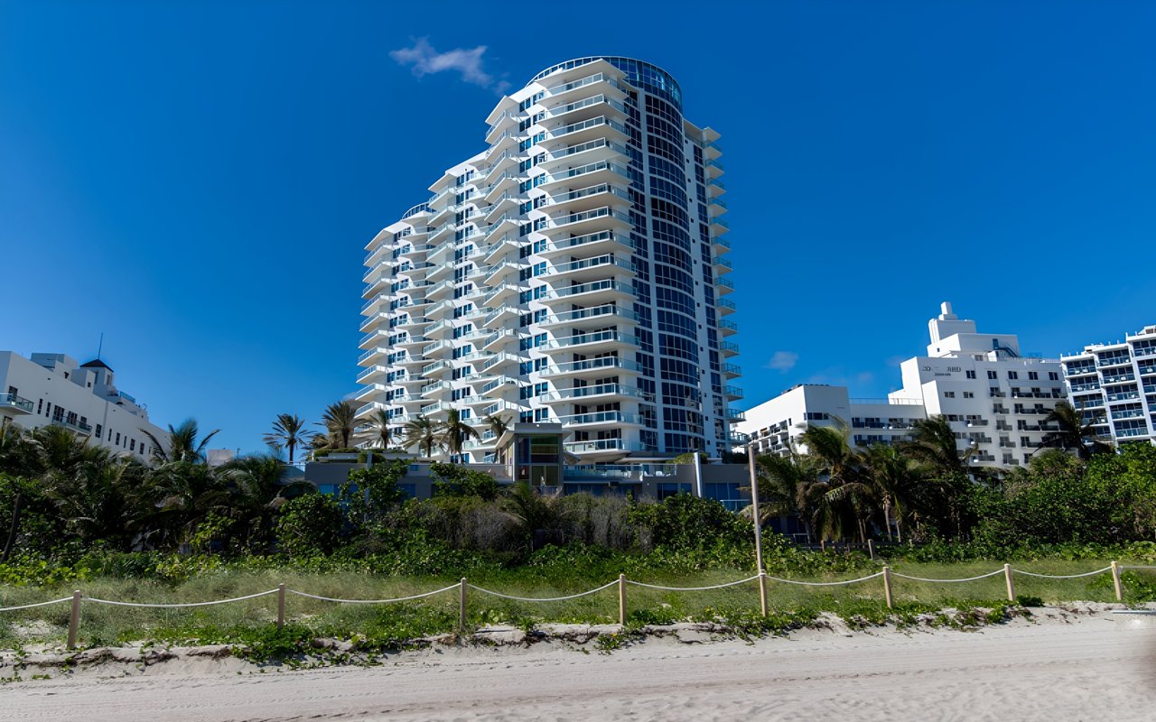 Falcon+Gonsalves List Mid-Miami Beach Mosaic $2.850M Sky Home