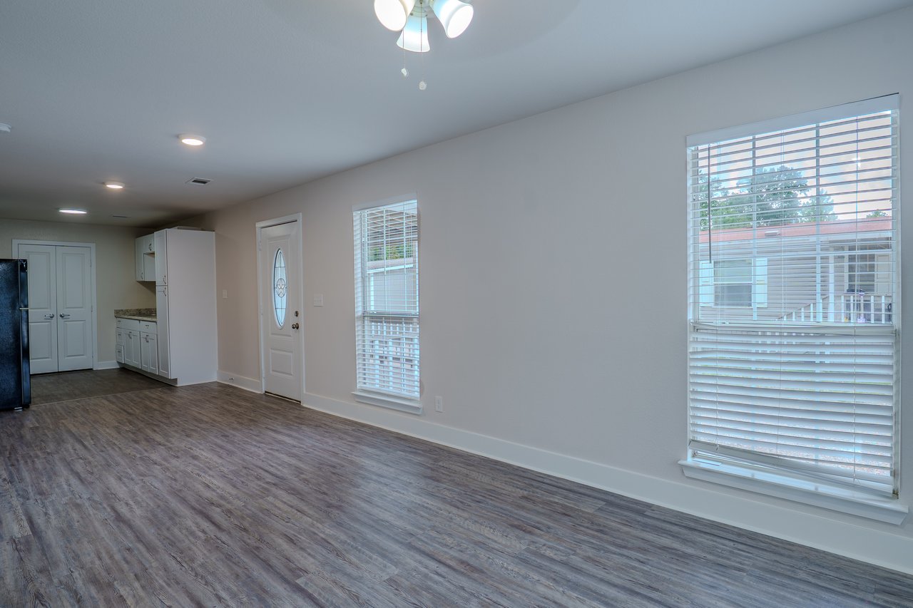 21415 Russell Dr. Unit-B 