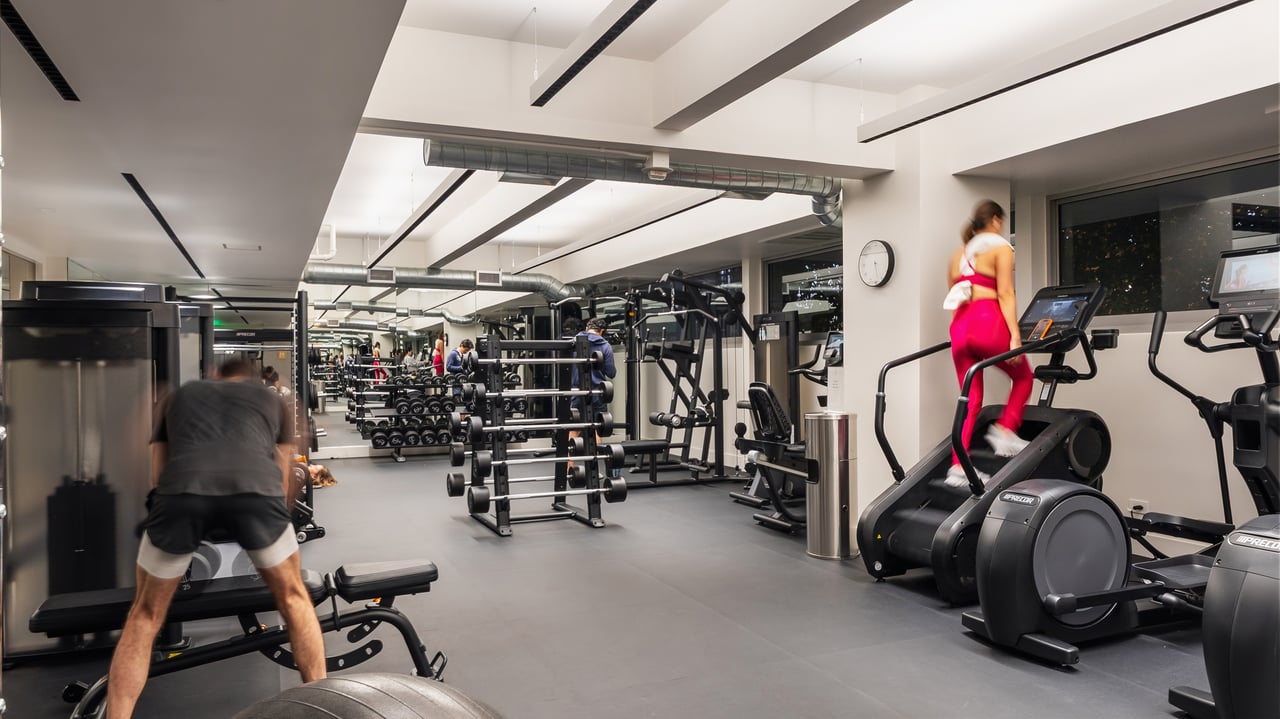 2220 Avenue Of The Stars Unit: 1802W