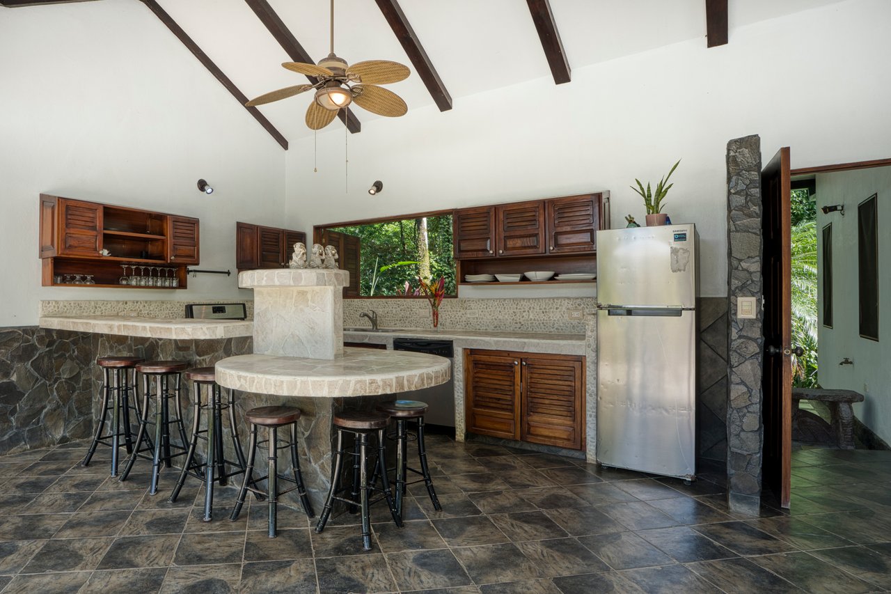 3 Bedroom Bali Style Home in Uvita