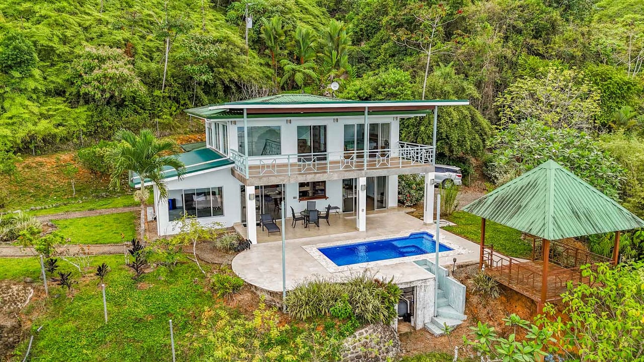 3-Bed Ocean View Home Near Ojochal, Costa Rica | 2.75 Acre Jungle Property