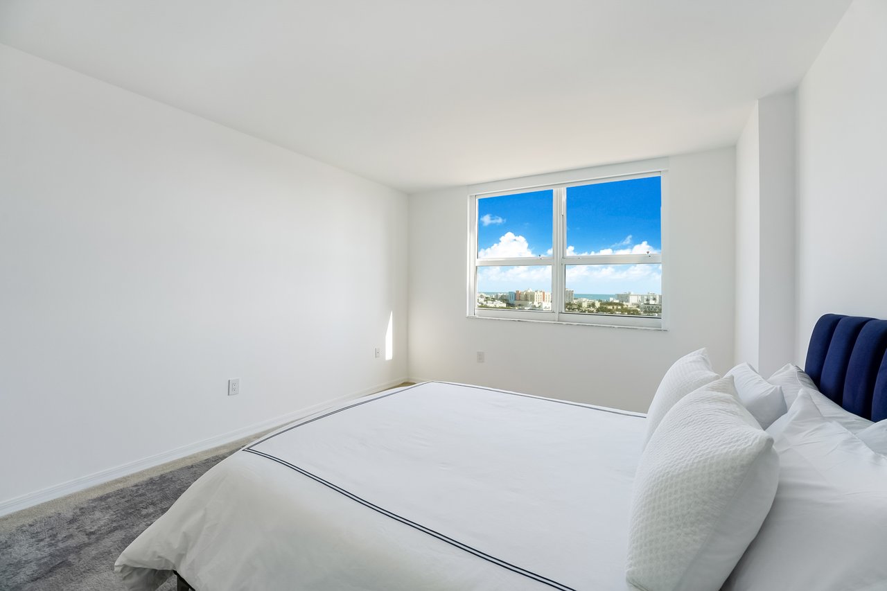 Yacht Club at Portofino Condo for Sale | Unit 1209 | South of Fifth