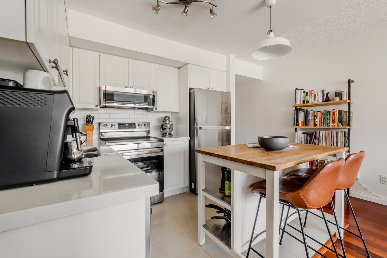 1220-230 King Street E