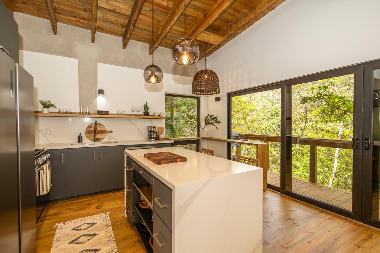 Sea Breeze House on Lot 5D