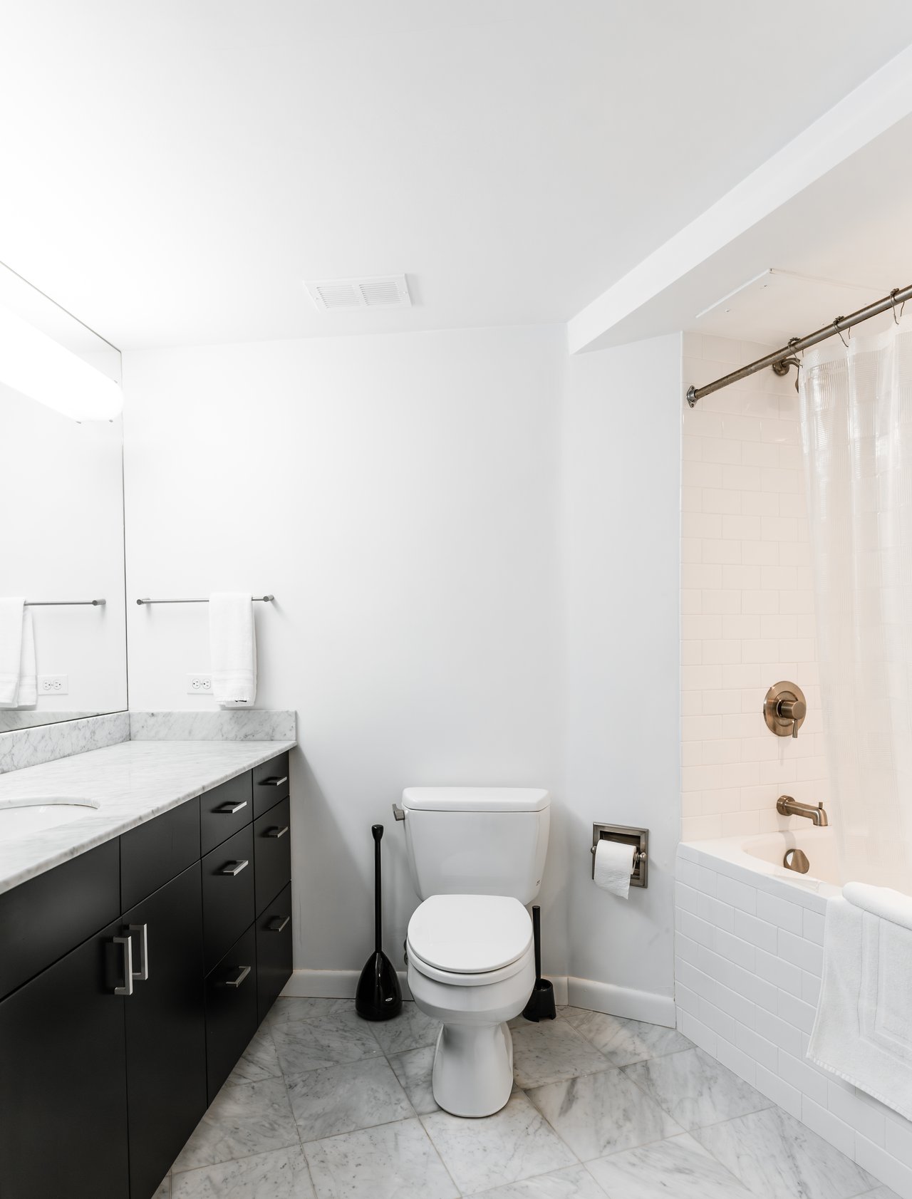 1010 Memorial Drive, Unti 6G