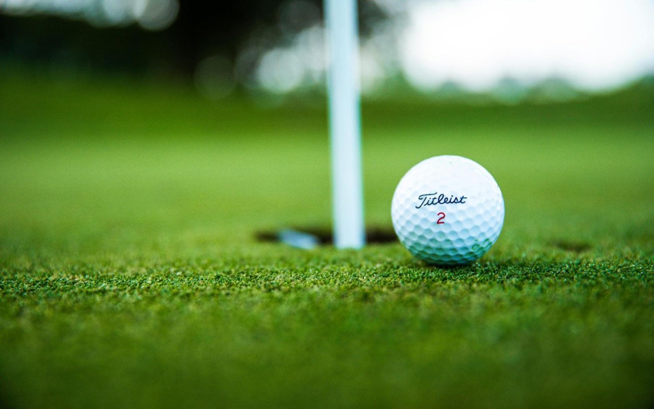 8 Best Golf Courses in The Hamptons cover