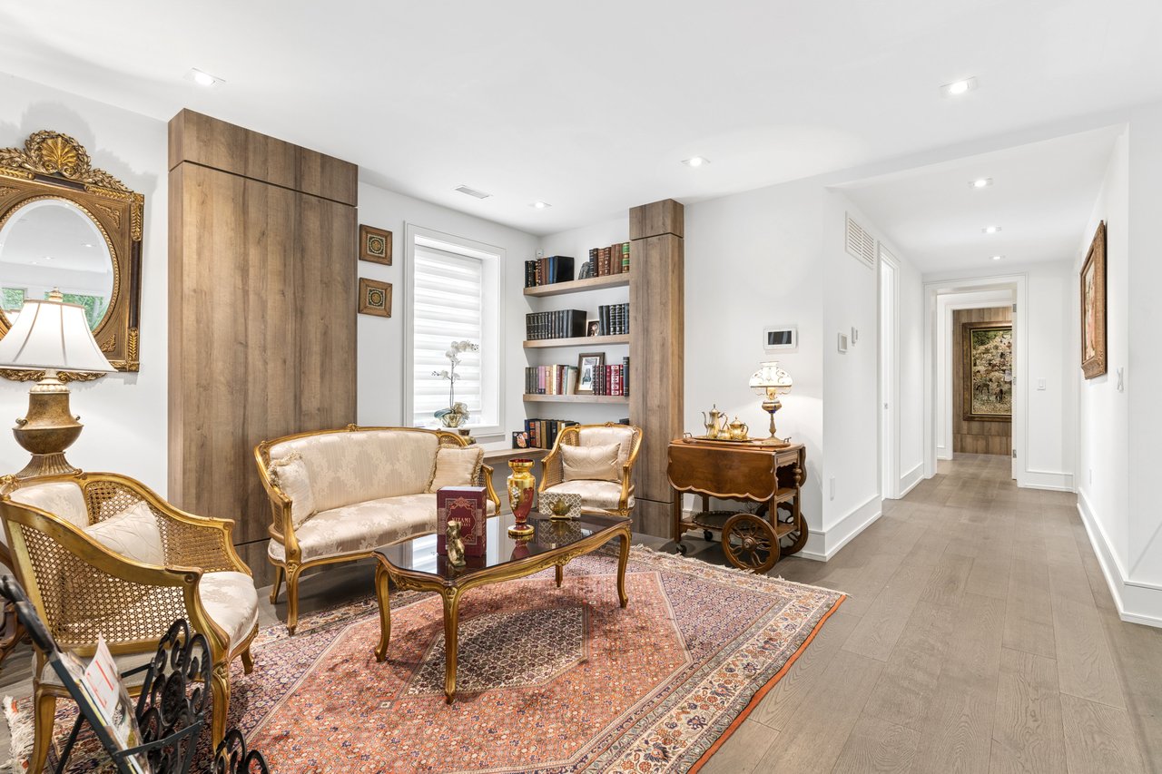 150 Sandringham Drive
