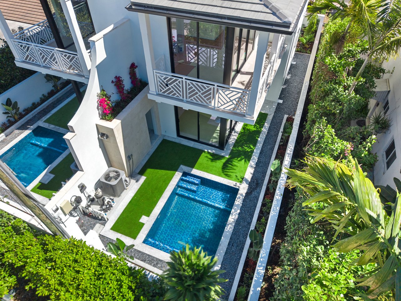 2710 S Le Jeune Road