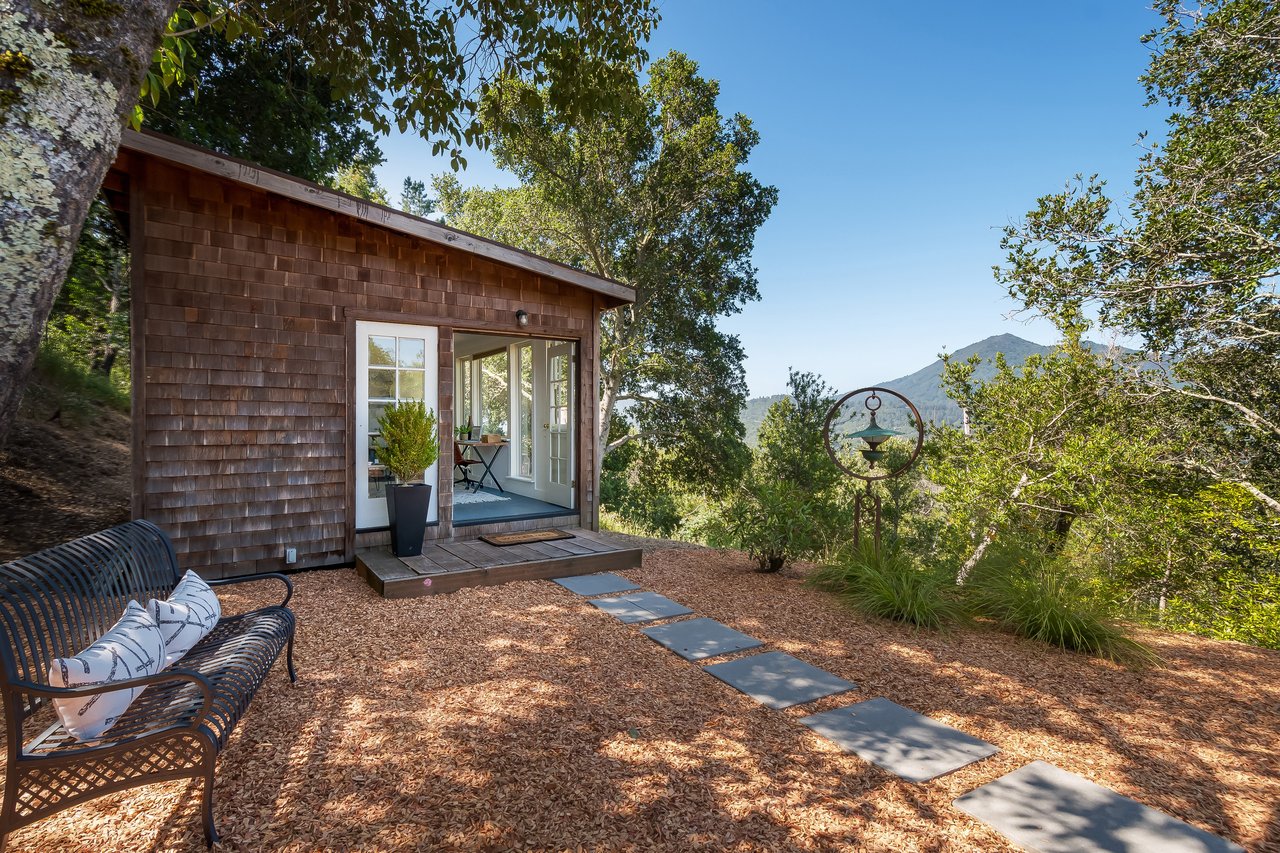 25 Brushwood Lane, Greenbrae