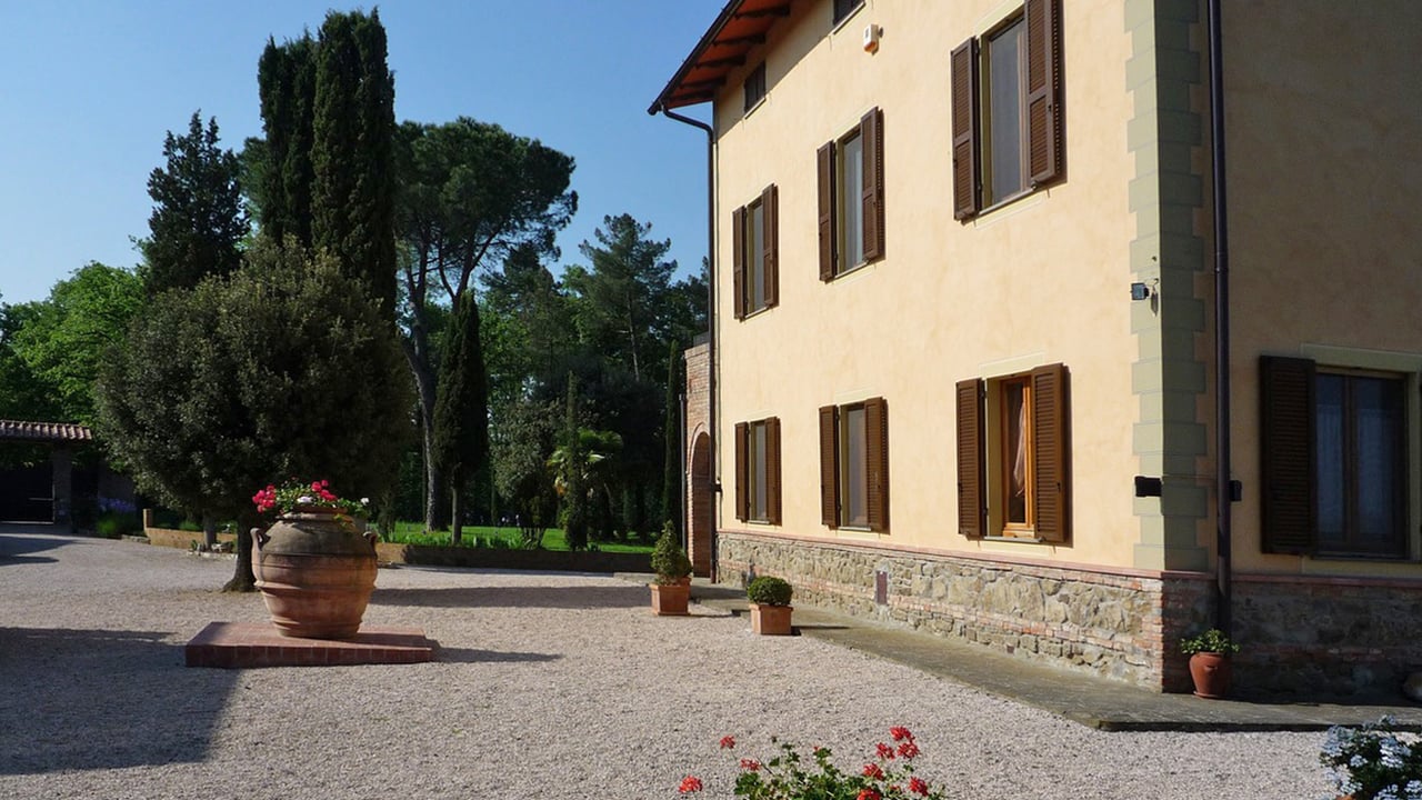 VILLA DI MEZZO