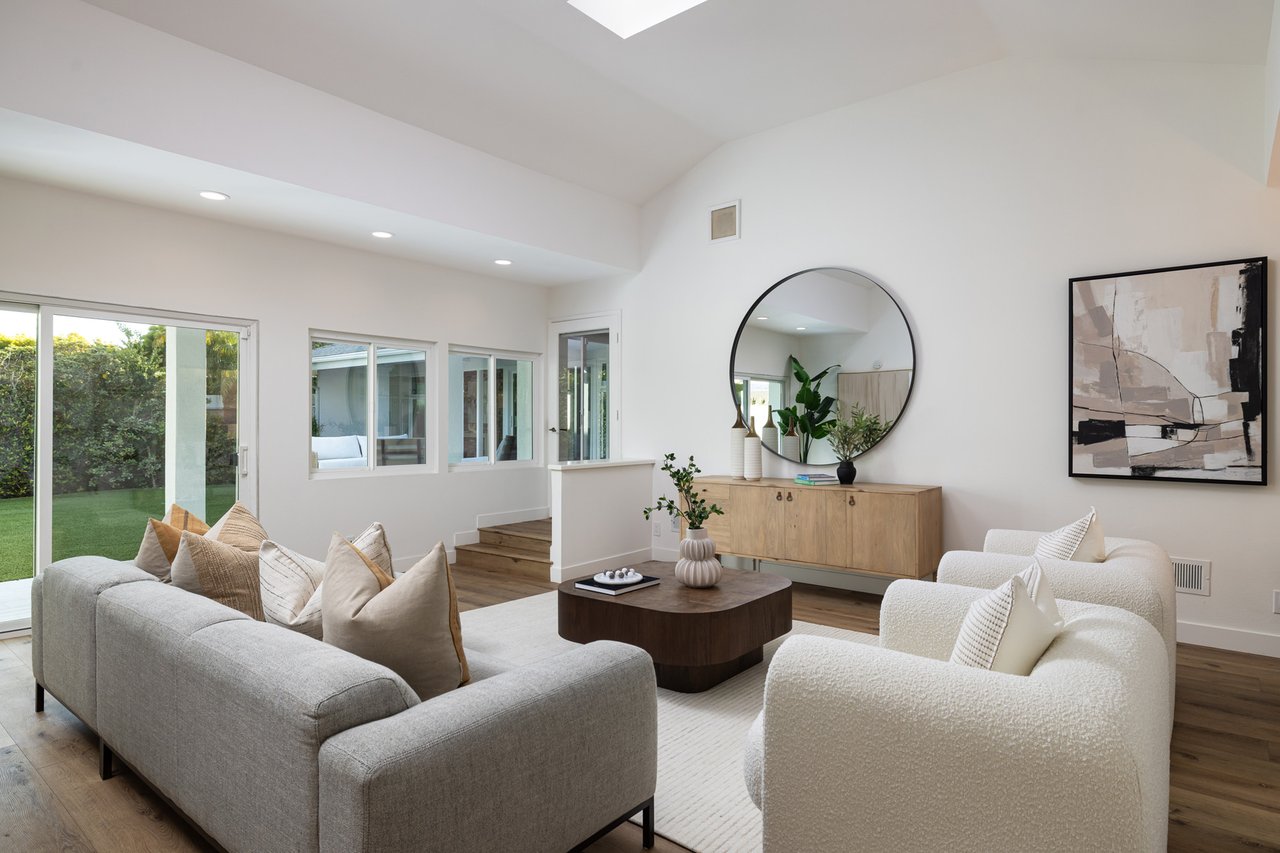 1007 White Sails Way