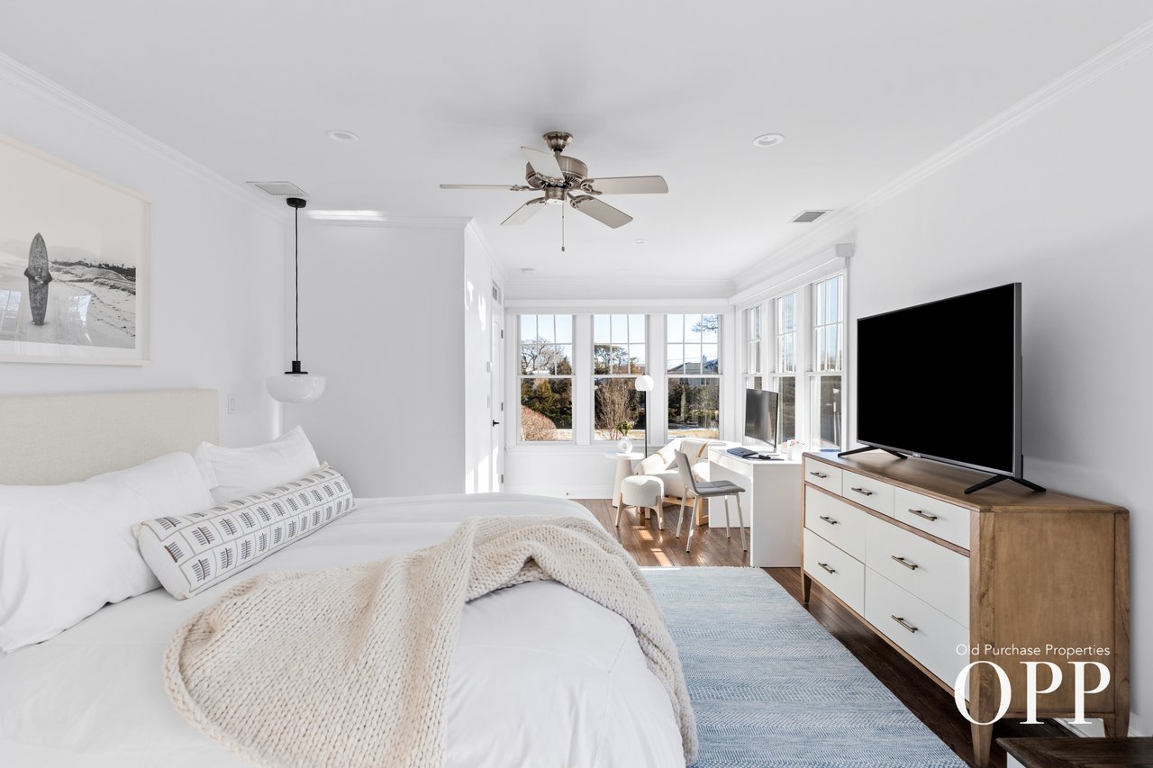 EASY SUMMER LIVING WITH POOL, HOT TUB & SCREENED PORCH