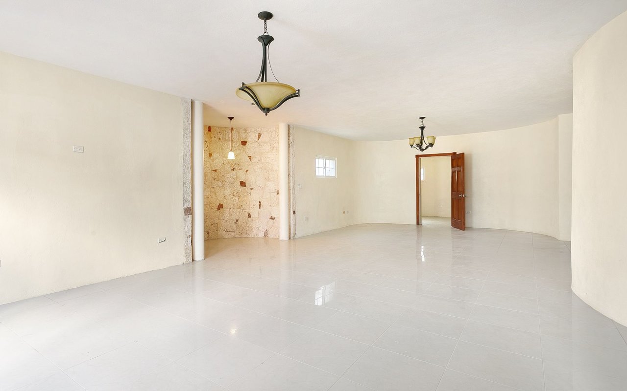 Resort Edge Villa / Les Sotto Voce